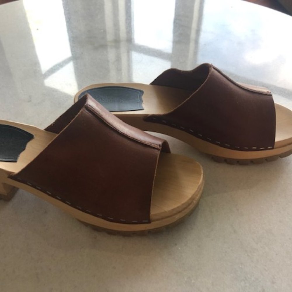 Swedish Hasbeens Ann Heeled Clogs Tan